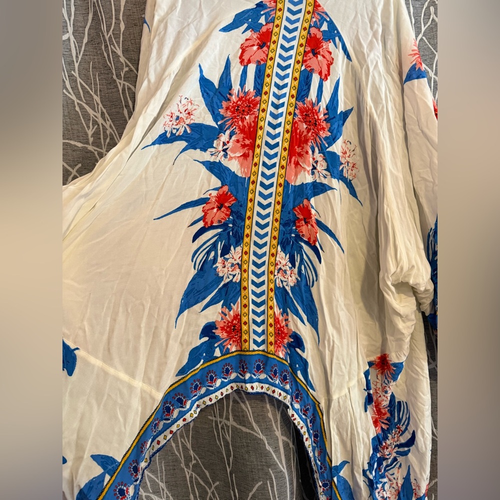 Free People type Beach Floral Kimono cover up - Picture 4 of 4